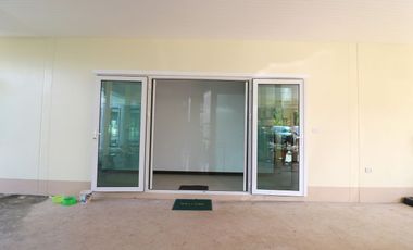 Two Modern Homes for Sale – 5 Bed, 4 Bath, 2 Levels, 1 Rai, Kumphawapi, Udon Thani, Thailand