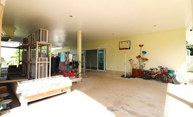 Two Modern Homes for Sale – 5 Bed, 4 Bath, 2 Levels, 1 Rai, Kumphawapi, Udon Thani, Thailand