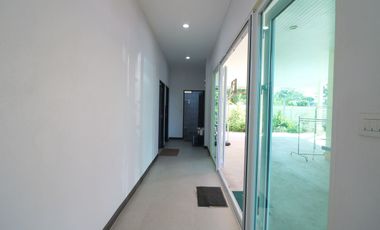 Two Modern Homes for Sale – 5 Bed, 4 Bath, 2 Levels, 1 Rai, Kumphawapi, Udon Thani, Thailand