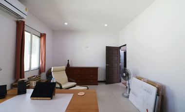 Two Modern Homes for Sale – 5 Bed, 4 Bath, 2 Levels, 1 Rai, Kumphawapi, Udon Thani, Thailand