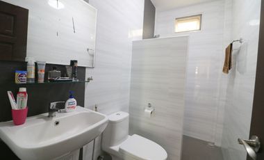 Two Modern Homes for Sale – 5 Bed, 4 Bath, 2 Levels, 1 Rai, Kumphawapi, Udon Thani, Thailand