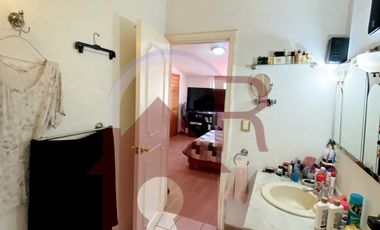 Venta Casa con vigilancia 24-7