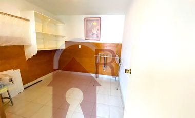 Venta Casa con vigilancia 24-7