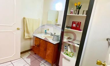 Venta Casa con vigilancia 24-7