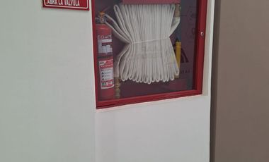 VENTA PROPIEDAD IDEAL PARA INSTITUTO, EMPRESAS LOGISTICAS, COMERCIALIZADORAS, SECTOR SOLCA