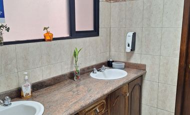 VENTA PROPIEDAD IDEAL PARA INSTITUTO, EMPRESAS LOGISTICAS, COMERCIALIZADORAS, SECTOR SOLCA