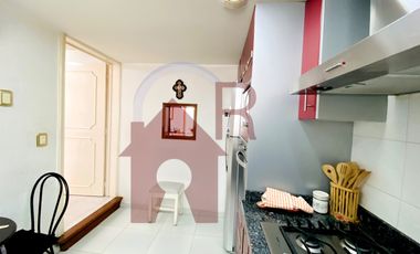 Venta Casa con Jardín Privado