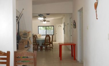 Casa en venta en el puerto de Chelem