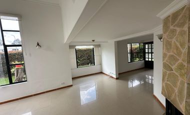 Venta de Casa en Condominio Cerros del Virrey