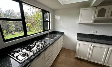 Venta de Casa en Condominio Cerros del Virrey