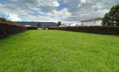 Venta de Lote Condominio Cerros del Virrey