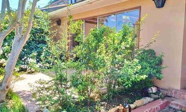 SE VENDE HERMOSA CASA EN REÑACA SECTOR LOS ALMENDROS UF 10000 VIÑA DEL MAR