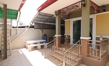 2 Homes Comprising 4 Bedrooms, 4 Bathrooms For Sale in Hin Khon, Lam Plai Mat, Buriram, Thailand