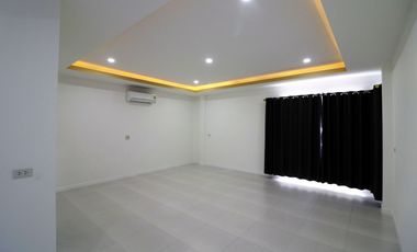 4-Bedroom 4-Bath Modern Home for Sale in Chum Phae, Khon Kaen – Spacious 2-Storey House in Thailand