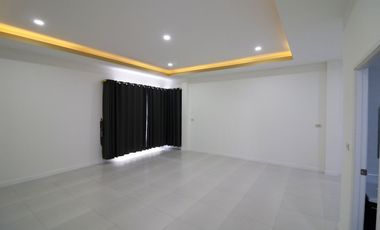 4-Bedroom 4-Bath Modern Home for Sale in Chum Phae, Khon Kaen – Spacious 2-Storey House in Thailand