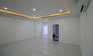 4-Bedroom 4-Bath Modern Home for Sale in Chum Phae, Khon Kaen – Spacious 2-Storey House in Thailand