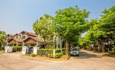 Luxury 3-Bedroom House for Sale in Le Cellini Estate, Udon Thani, Thailand