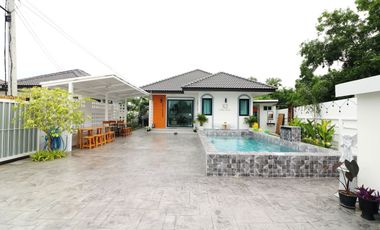3 Bedroom Pool Villa with 3 Bathrooms for Sale in Dang Yai, Khon Kaen, Thailand