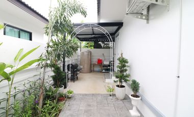 3 Bedroom Pool Villa with 3 Bathrooms for Sale in Dang Yai, Khon Kaen, Thailand