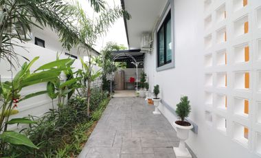3 Bedroom Pool Villa with 3 Bathrooms for Sale in Dang Yai, Khon Kaen, Thailand