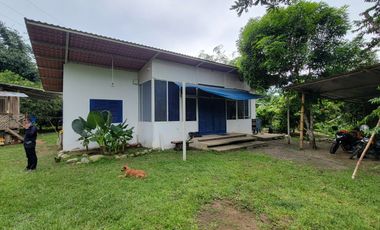 BONITA CASA AMOBLADA 100 M2 + 9.600 M2 DE TERRENO - PUERTO QUITO JUNTO AL RIO CAONI