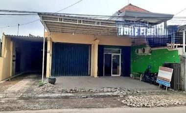 Disewakan Murah Ruko Nol Jalan Raya Lokasi Jambangan Surabaya Selatan