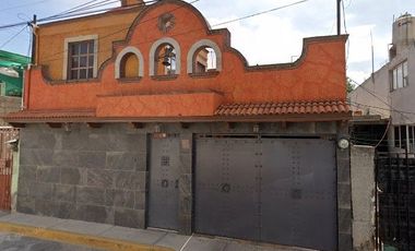 Casa en venta en San Mateo Ixtacalco, Cuautitlán, México