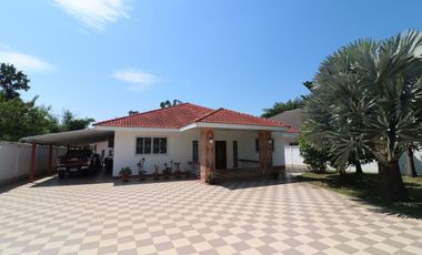 Luxury 4 BRM, 5 BATH Home for Sale in Ban Tat, Udon Thani – Stylish Family Living in Thailand