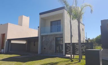 VENTA CASA 3 DORM LAS CAÑITAS