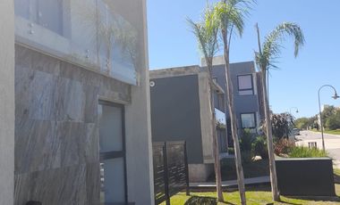 VENTA CASA 3 DORM LAS CAÑITAS
