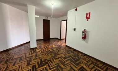 🏢 ¡Alquila Tu Nueva Oficina Administrativa En San Isidro! 🌿✨