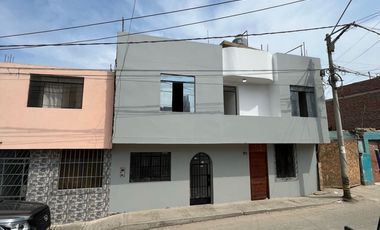 🏡 ¡Se Vende Casa De 2 Pisos En San Clemente! 🏡