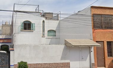Venta de Casa en Remate, gran ubicación cerca de Plaza Tepeyac, Col. Guadalupe Tepeyac, Gustavo A. Madero, CDMX