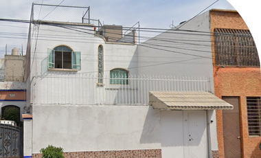 Venta de Casa en Remate, gran ubicación cerca de Plaza Tepeyac, Col. Guadalupe Tepeyac, Gustavo A. Madero, CDMX