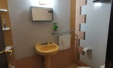 VENTA DE CASA MUY AMPLIA EN AVIACIÓN CIVIL