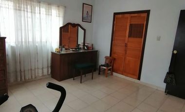 VENTA DE CASA MUY AMPLIA EN AVIACIÓN CIVIL