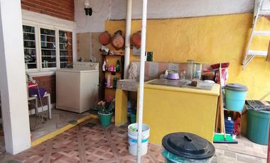 VENTA DE CASA MUY AMPLIA EN AVIACIÓN CIVIL