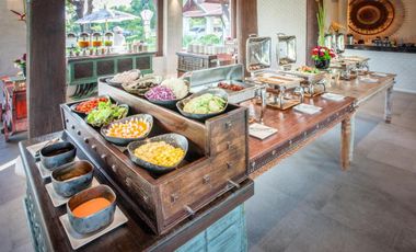 Boutique Hotel in Sukhothai for Sale – Traditional Thai Architecture, 29 Rai