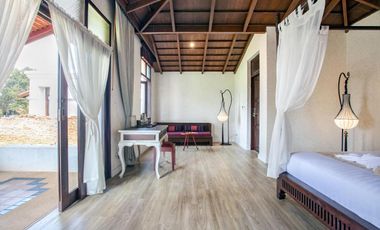 Boutique Hotel in Sukhothai for Sale – Traditional Thai Architecture, 29 Rai