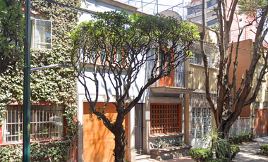 Venta de Casa en Remate, Zona Exclusiva, gran ubicación cerca del Castillo de Chapultepec, Col. Anzures, Miguel Hidalgo, CDMX