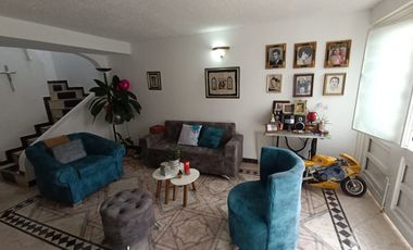 BONITA Y AMPLIA CASA EN CONJUNTO CENTRAL EN IBAGUÉ, (TOLIMA) EN VENTA