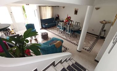 BONITA Y AMPLIA CASA EN CONJUNTO CENTRAL EN IBAGUÉ, (TOLIMA) EN VENTA