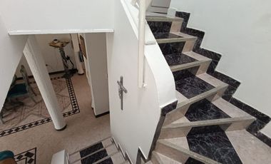 BONITA Y AMPLIA CASA EN CONJUNTO CENTRAL EN IBAGUÉ, (TOLIMA) EN VENTA