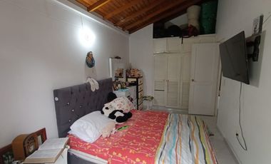 BONITA Y AMPLIA CASA EN CONJUNTO CENTRAL EN IBAGUÉ, (TOLIMA) EN VENTA