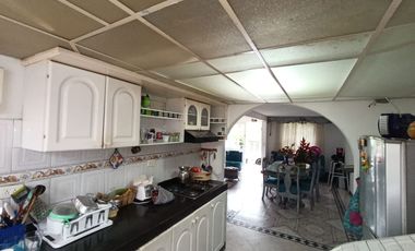 BONITA Y AMPLIA CASA EN CONJUNTO CENTRAL EN IBAGUÉ, (TOLIMA) EN VENTA