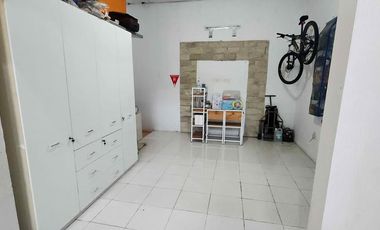 Rumah Semi Furnished Siap Huni Lokasi Perumahan Medaeng Waru Sidoarjo