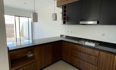 HERMOSA CASA EN VENTA CERCA DE PLAYAS