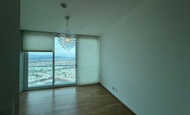RENTA - Santa Fe Juriquilla, Penthouse con amenidades, terraza, 3 recámaras