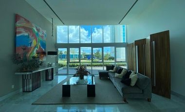 RENTA - Santa Fe Juriquilla, Penthouse con amenidades, terraza, 3 recámaras