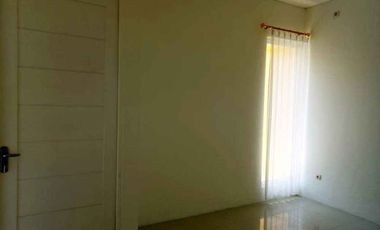 Disewakan Rumah Baru Renovasi Siap Huni di Perumahan Tropodo Waru Sidoarjo